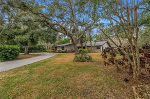 4605 Stone Ridge Trail, Sarasota, FL 34232 - Photo 5