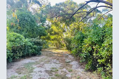 550 46th Street, Sarasota, FL 34234 - Photo 13