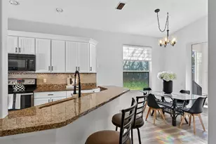 8466 Idlewood Ct, Lakewood Ranch, FL 34202 - Photo 15