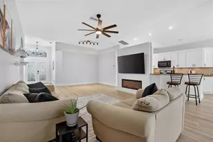 8466 Idlewood Ct, Lakewood Ranch, FL 34202 - Photo 9