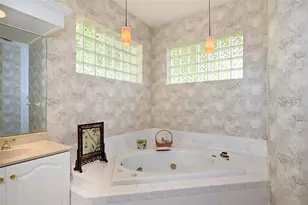 3718 Boca Pointe Dr, Sarasota, FL 34238 - Photo 19