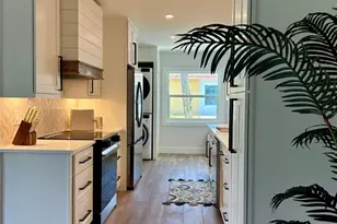 1625 Idle Ln, Sarasota, FL 34231 - Photo 15