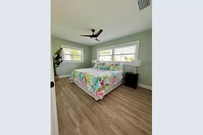 1625 Idle Lane, Sarasota, FL 34231 - Photo 17
