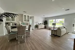 1625 Idle Ln, Sarasota, FL 34231 - Photo 3