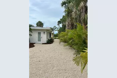 1625 Idle Lane, Sarasota, FL 34231 - Photo 25