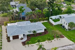 1625 Idle Ln, Sarasota, FL 34231 - Photo 31