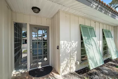 2827 Hardee Drive, Sarasota, FL 34231 - Photo 3
