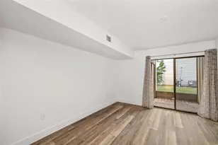 2224 Bahia Vista St, Sarasota, FL 34239 - Photo 13