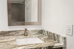 2224 Bahia Vista St, Sarasota, FL 34239 - Photo 19