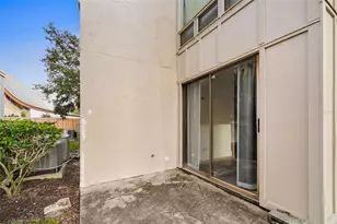 2224 Bahia Vista St, Sarasota, FL 34239 - Photo 25