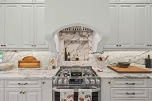 1724 Cherry Ln, Sarasota, FL 34236 - Photo 15