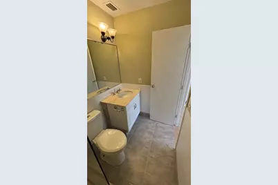 2605 Pine Lake Terrace #D, Sarasota, FL 34237 - Photo 19