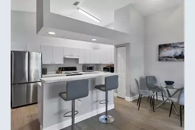 7234 Eleanor Circle #203, Sarasota, FL 34243 - Photo 11