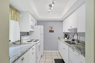 6703 Midnight Pass Rd, Sarasota, FL 34242 - Photo 13