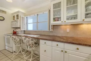 9393 Midnight Pass Rd, Sarasota, FL 34242 - Photo 5