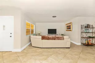 3039 Chase Cir, Sarasota, FL 34231 - Photo 7