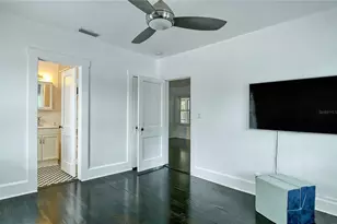 1326 17th St, Sarasota, FL 34234 - Photo 9