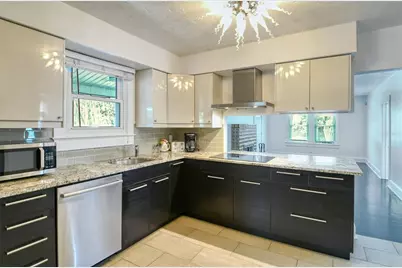 1326 17th Street, Sarasota, FL 34234 - Photo 3