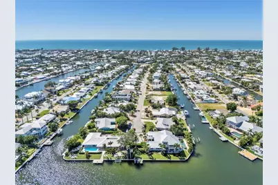 523 69th Street, Holmes Beach, FL 34217 - Photo 49