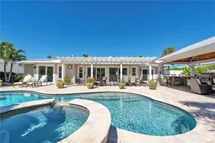 523 69th St, Holmes Beach, FL 34217 - Photo 43