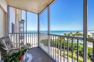 800 Benjamin Franklin Dr, Sarasota, FL 34236 - Photo 3