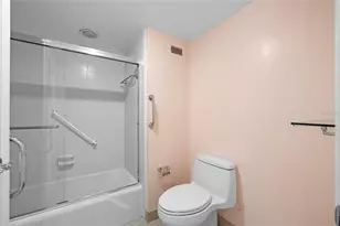 2425 Gulf Of Mexico Dr, Longboat Key, FL 34228 - Photo 27