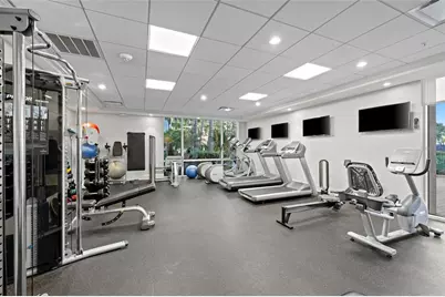 2425 Gulf Of Mexico Drive #7D, Longboat Key, FL 34228 - Photo 47