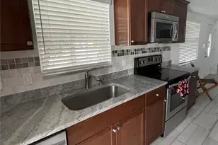 6405 White Sands Terrace, Sarasota, FL 34231 - Photo 9