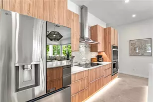 2163 Waldemere St, Sarasota, FL 34239 - Photo 7