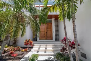 3631 San Remo Terrace, Sarasota, FL 34239 - Photo 13