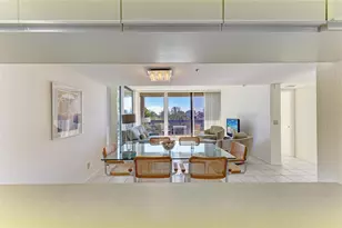 1065 Gulf of Mexico Dr, Longboat Key, FL 34228 - Photo 11