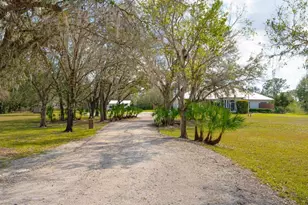 1950 Bern Creek Loop, Sarasota, FL 34240 - Photo 7