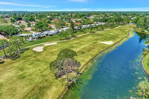 3141 Heatherwood Ln, Sarasota, FL 34235 - Photo 49