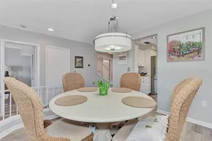 3141 Heatherwood Ln, Sarasota, FL 34235 - Photo 19