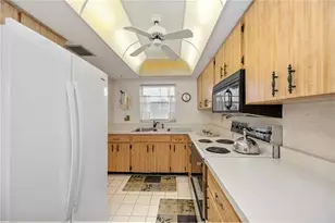 2220 Stickney Point Rd, Sarasota, FL 34231 - Photo 7