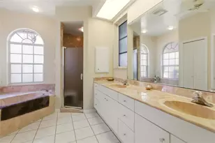 4544 Longspur Ln, Sarasota, FL 34238 - Photo 25