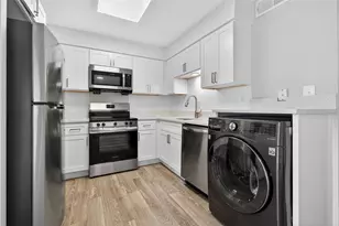 612 Bass Ct, Dunedin, FL 34698 - Photo 9