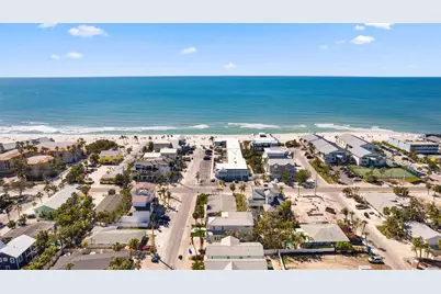 204 66th Street, Holmes Beach, FL 34217 - Photo 3