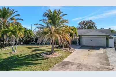 407 61st Street NW, Bradenton, FL 34209 - Photo 1