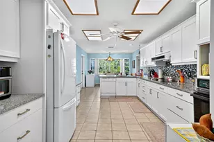 4719 E Trails Dr, Sarasota, FL 34232 - Photo 23