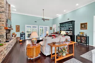 4719 E Trails Dr, Sarasota, FL 34232 - Photo 15