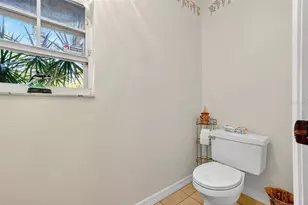 4719 E Trails Dr, Sarasota, FL 34232 - Photo 45