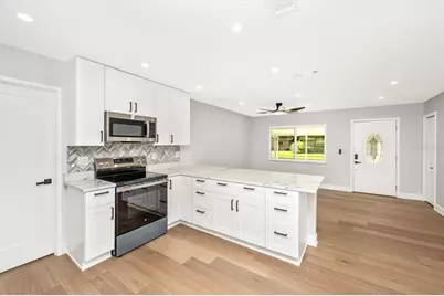 7273 61st Avenue N, Saint Petersburg, FL 33709 - Photo 9