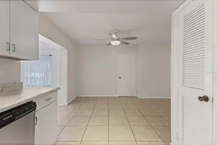 13530 Newport Ave, Port Charlotte, FL 33981 - Photo 17