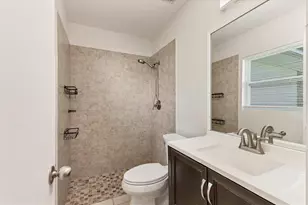 13530 Newport Ave, Port Charlotte, FL 33981 - Photo 27