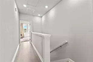 2467 Mangum Ct, Sarasota, FL 34237 - Photo 15