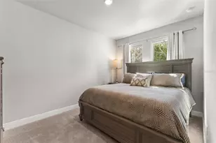 2467 Mangum Ct, Sarasota, FL 34237 - Photo 23