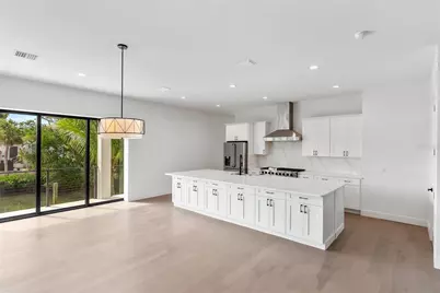 530 De Narvaez Drive, Longboat Key, FL 34228 - Photo 17