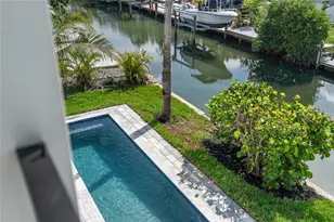 530 De Narvaez Dr, Longboat Key, FL 34228 - Photo 5