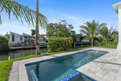 530 De Narvaez Drive, Longboat Key, FL 34228 - Photo 5